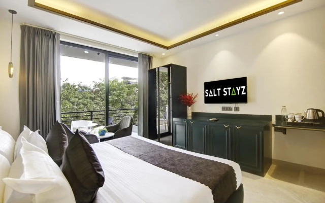 Saltstayz Premier – Galleria Market Road & Sector 27
