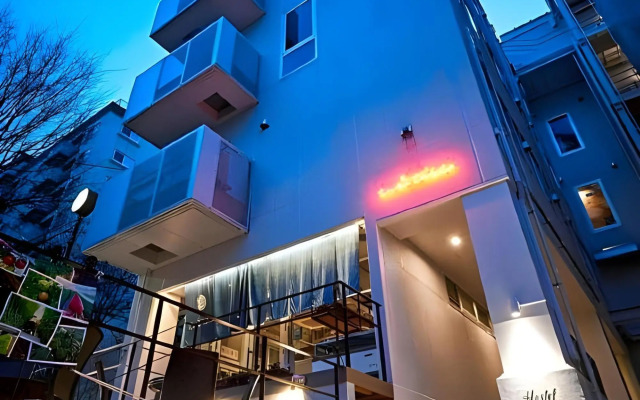 Turn Table Hostel