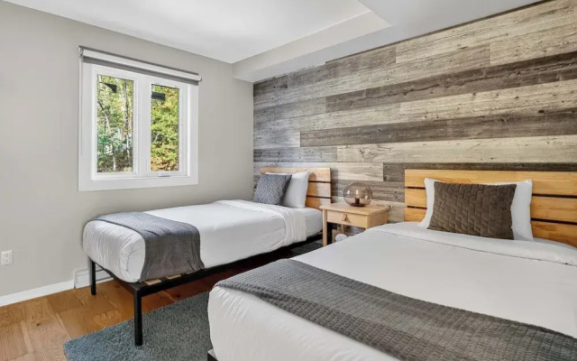 426 Hotel du Lac