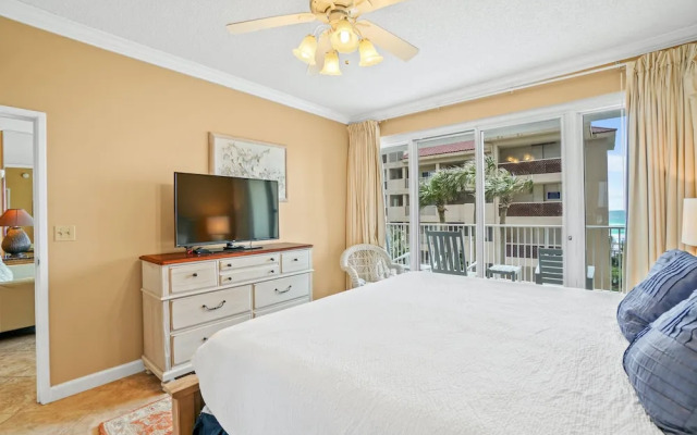 Tides at Top'sl Beach Resort by Panhandle Getaways