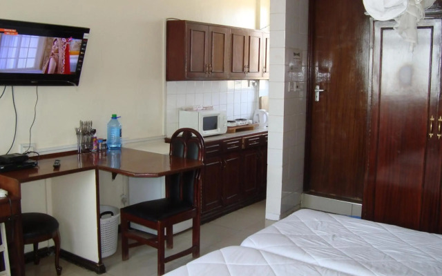 Diamond Plaza Apartments