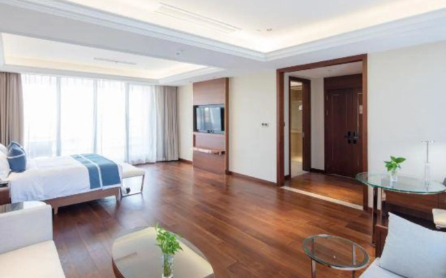 Changshu Skyline Cloud Hotel