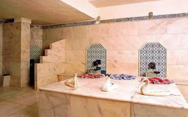 Emir Garden