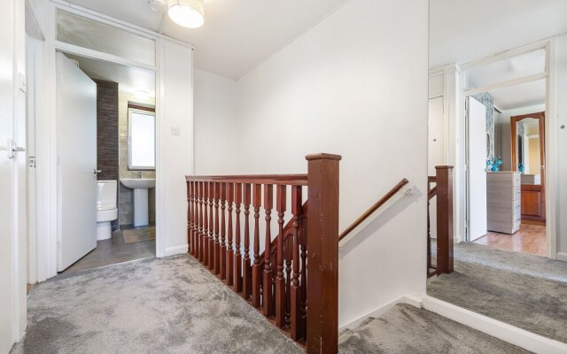 Canton Street - Deluxe Guest Room 3