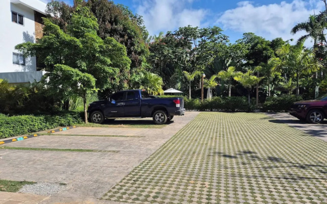 Large 3-bedroom Apartment