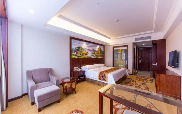 Vienna Shanghai Hongqiao Exhibition Center Xinqiao