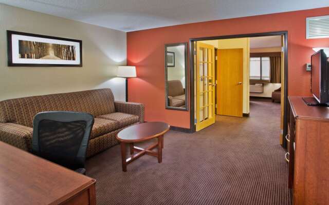 AmericInn by Wyndham Grand Forks