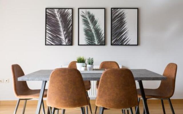 Stylish and Spacious 2BD - Thiseio by UPSTREET