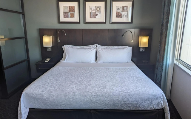 Holiday Inn Hotel & Suites Saskatoon Downtown by IHG
