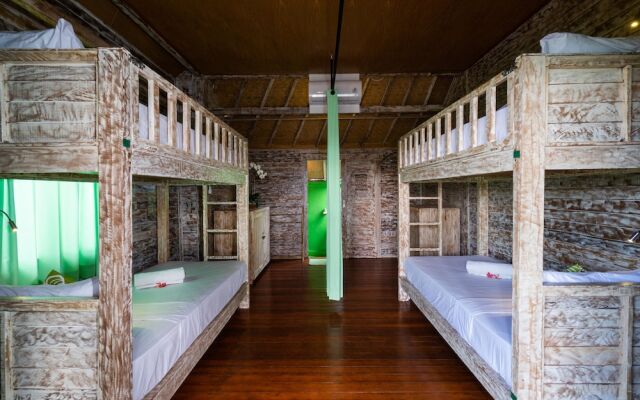 The Green Groves Hostel