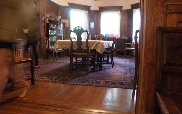 Lehmann House Bed & Breakfast