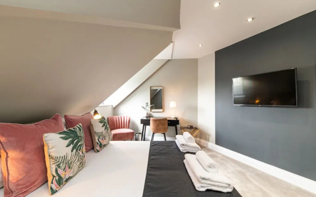 Chelmsford Loft 6 Penthouse