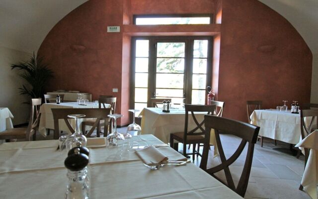 Stylish Studio With air Conditioning Near the Tuscan Coast