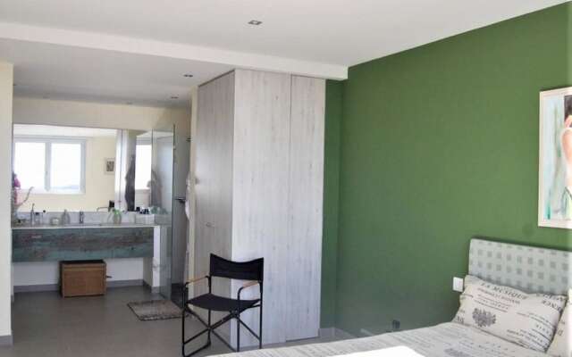 Suitur Villa Mediterránea Con Piscina Infinita