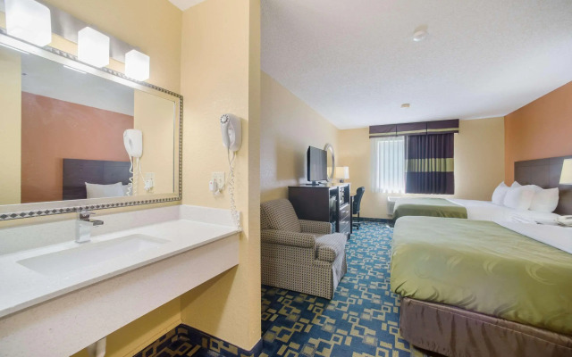 Quality Inn O'Fallon IL - St. Louis
