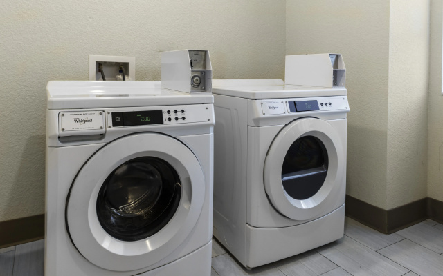 Holiday Inn Express & Suites Leander by IHG