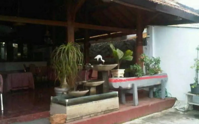 龙目岛旅游酒店(Hotel Wisata Lombok)