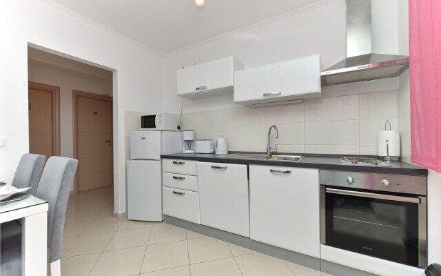 Awesome Apartment in Makarska With Wifi and 2 Bedrooms