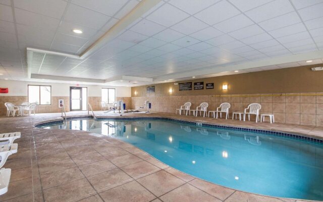 Sleep Inn & Suites Airport