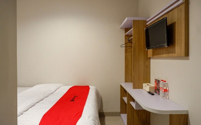 Kurnia Guest House by RedDoorz