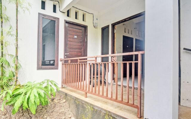 OYO 92964 Kost 99