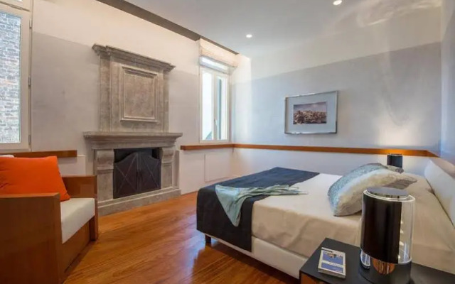 Rialto Apartments