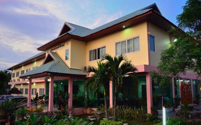 Pornnarumitr Hotel