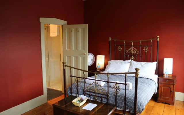 The Tasmanian Inn