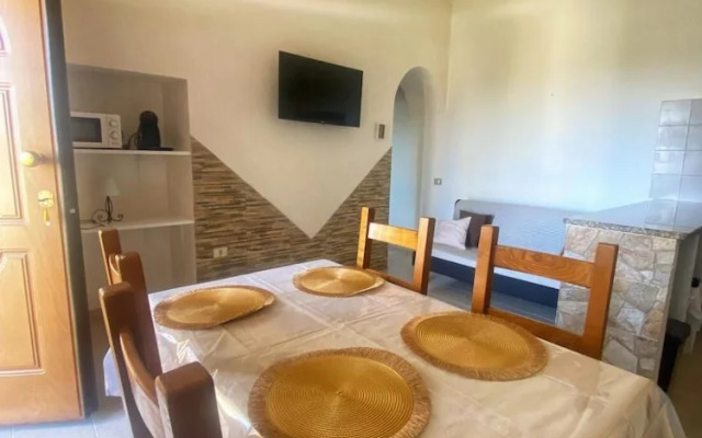 Lollis Corner La Muddizza