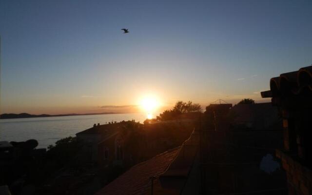 Vera Apartment with Seaview