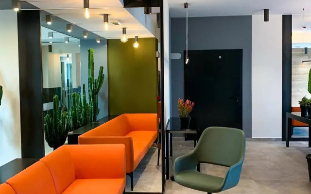 The Green Park Hotel