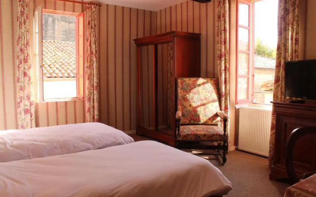 Hotel Le Commerce
