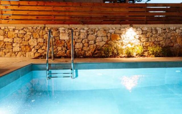 Melior  Luxury Villas