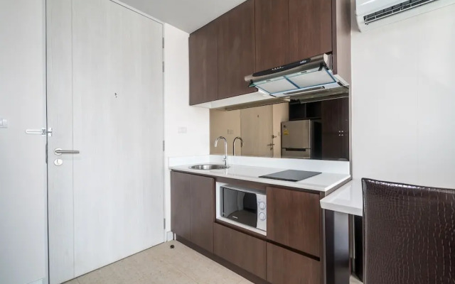 Aristo Surin by Lofty