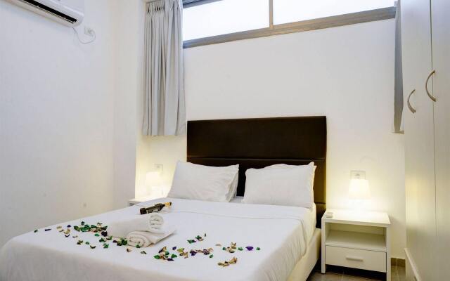 Shore Suites
