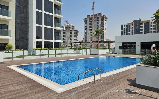 Modern Studio 10mins to Dubai Mall