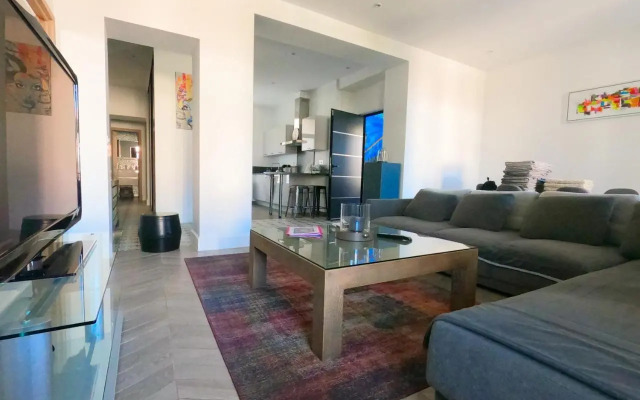 Superbe Maison 6 Ch, 4 Sdb, Terrasses Et Billard