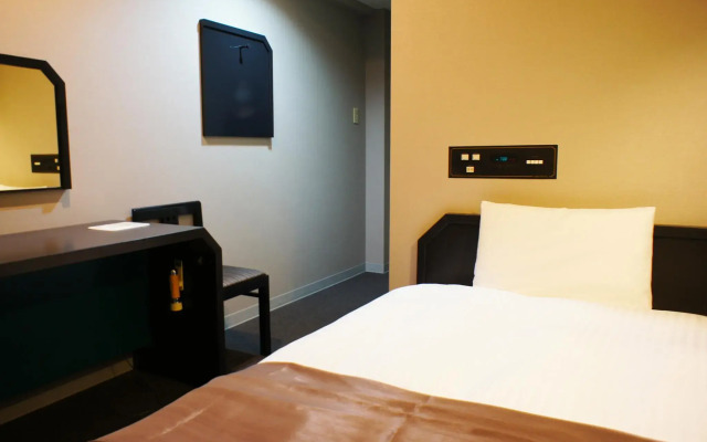 Hotel Abest Shinanjo Ekimae