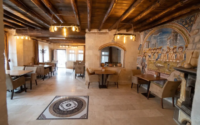 Helen Cave Suites