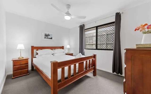 Charming 3-bed Home On Sunshine Coast