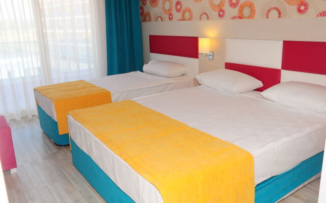 Side Win Hotel & Spa