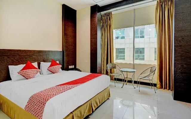 OYO 90350 Hotel Five Star 2