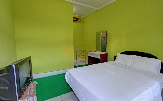 OYO 92849 Hotel Dienda Hayu Near Alun Alun Tastura