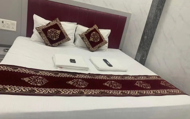 Hotel Sai Plaza
