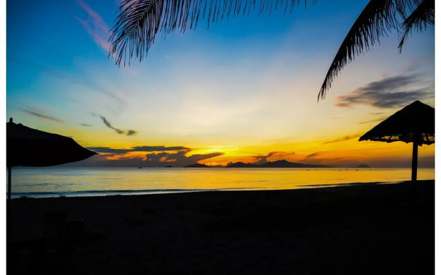 The Seaside Bungalow