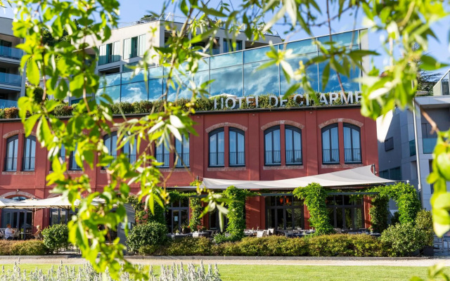 hotelImage