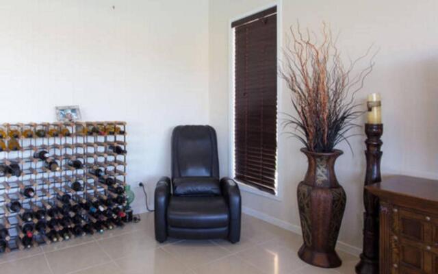Bella Vista of Raby Bay Bed & Breakfast
