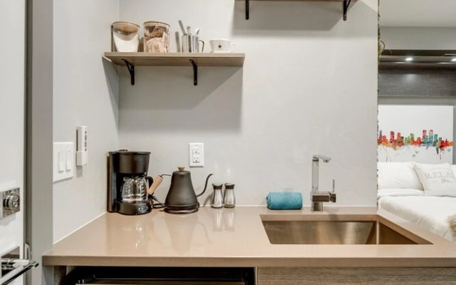 New Build Studio - Walkability to Dining & Drinks!!