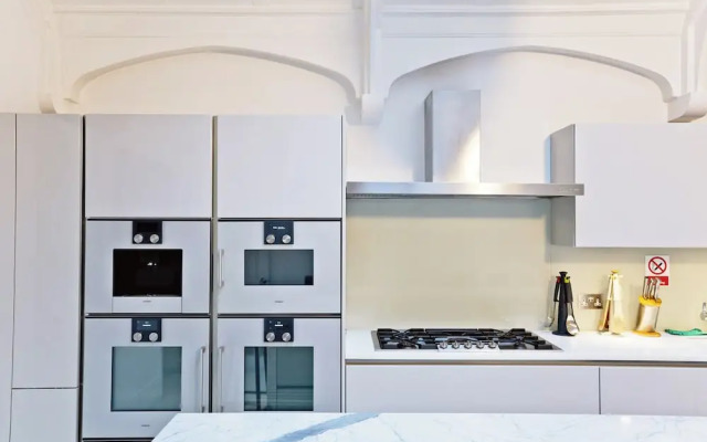 Imperial Victoria Square