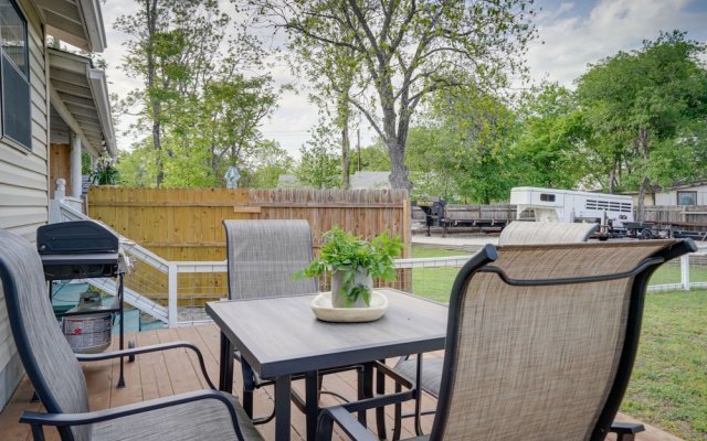 Kerrville Vacation Rental Across From River Trail!